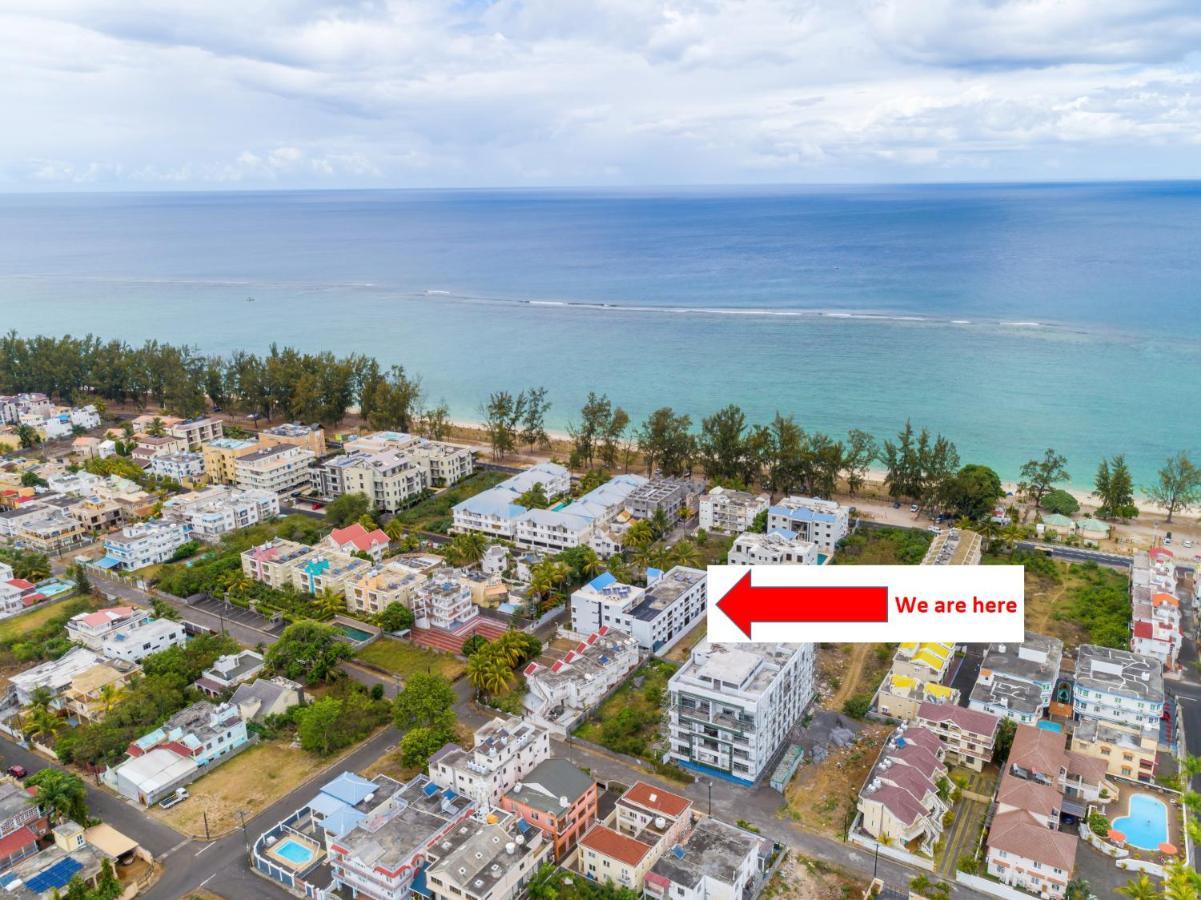 Les Cerisiers Beach Residence, Cosy And Modern 3 Bedroom Apartment Located 50 Metres From The Beach And From All Amenities And Restaurants On The Coastal Road Flic-en-Flacq Buitenkant foto