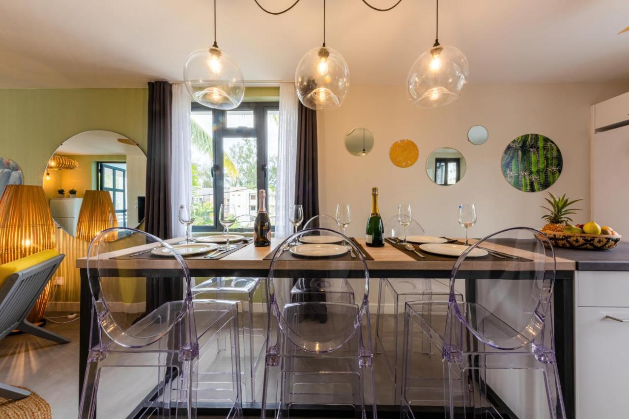 Les Cerisiers Beach Residence, Cosy And Modern 3 Bedroom Apartment Located 50 Metres From The Beach And From All Amenities And Restaurants On The Coastal Road Flic-en-Flacq Buitenkant foto