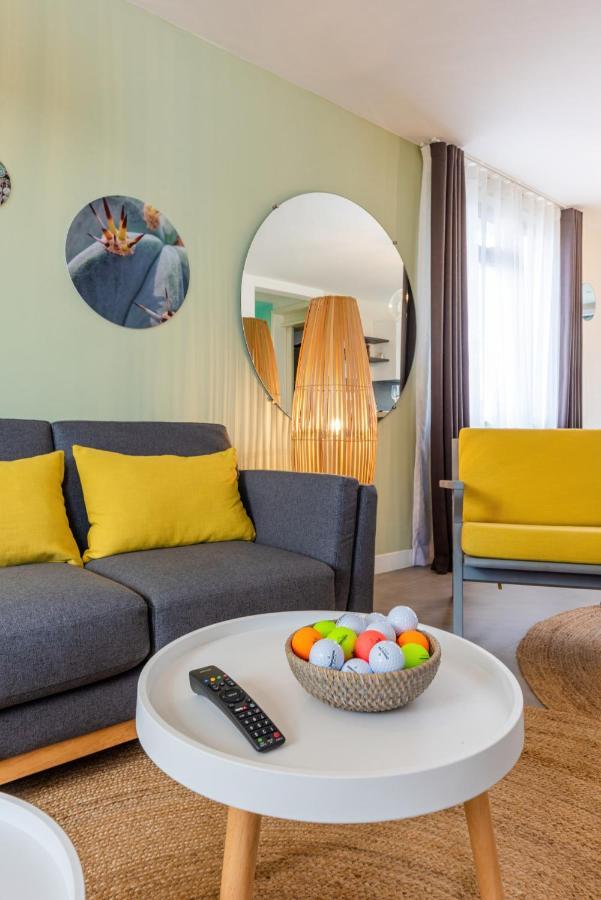 Les Cerisiers Beach Residence, Cosy And Modern 3 Bedroom Apartment Located 50 Metres From The Beach And From All Amenities And Restaurants On The Coastal Road Flic-en-Flacq Buitenkant foto