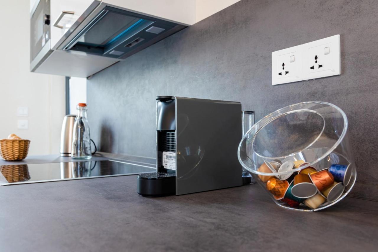Les Cerisiers Beach Residence, Cosy And Modern 3 Bedroom Apartment Located 50 Metres From The Beach And From All Amenities And Restaurants On The Coastal Road Flic-en-Flacq Buitenkant foto